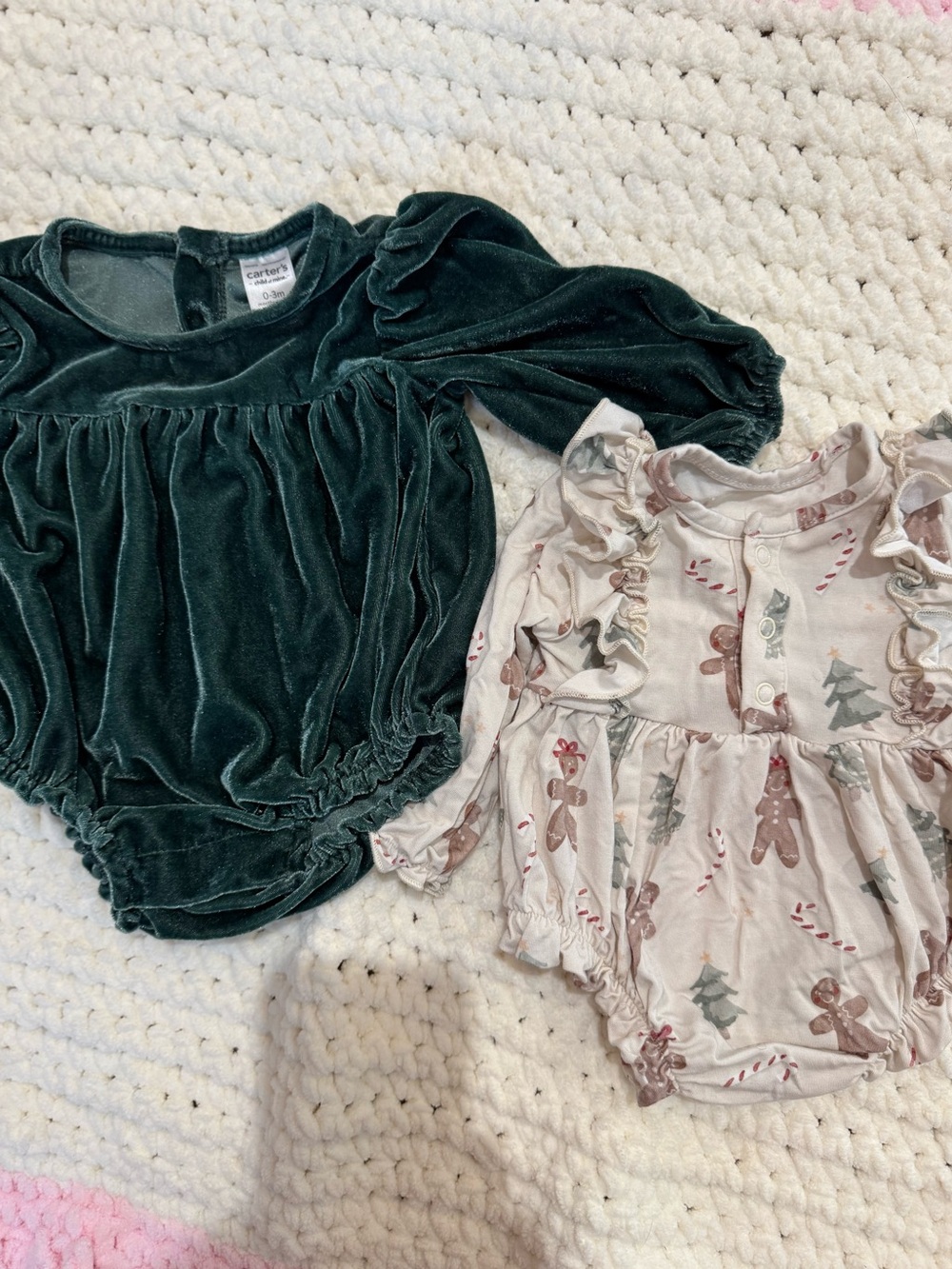 🎄 0–3 Month Holiday Romper Bundle | Carter’s & Gingerbread Print  🎄
